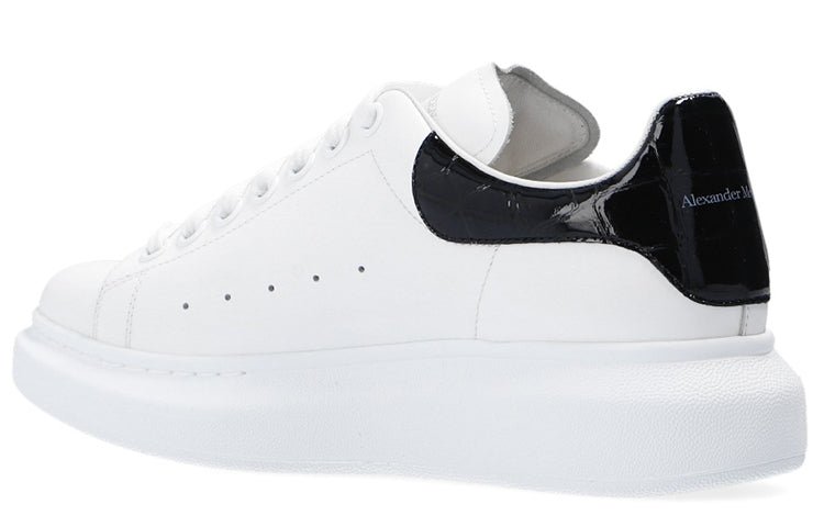 Alexander McQueen Leather Sneakers ’Stone-patterned black and white‘ - HouseofKickz