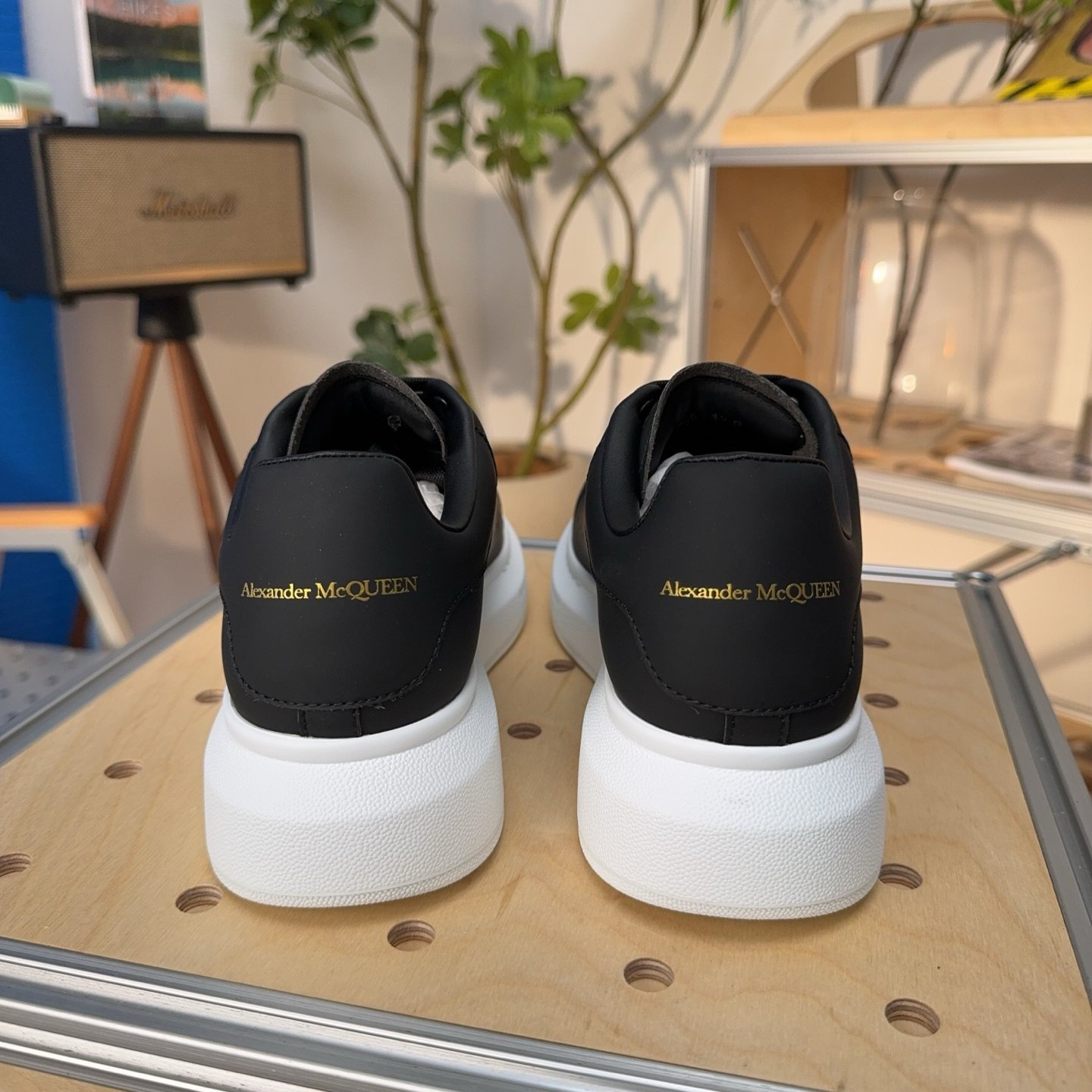 Alexander McQueen Oversized Smooth Black - HouseofKickz