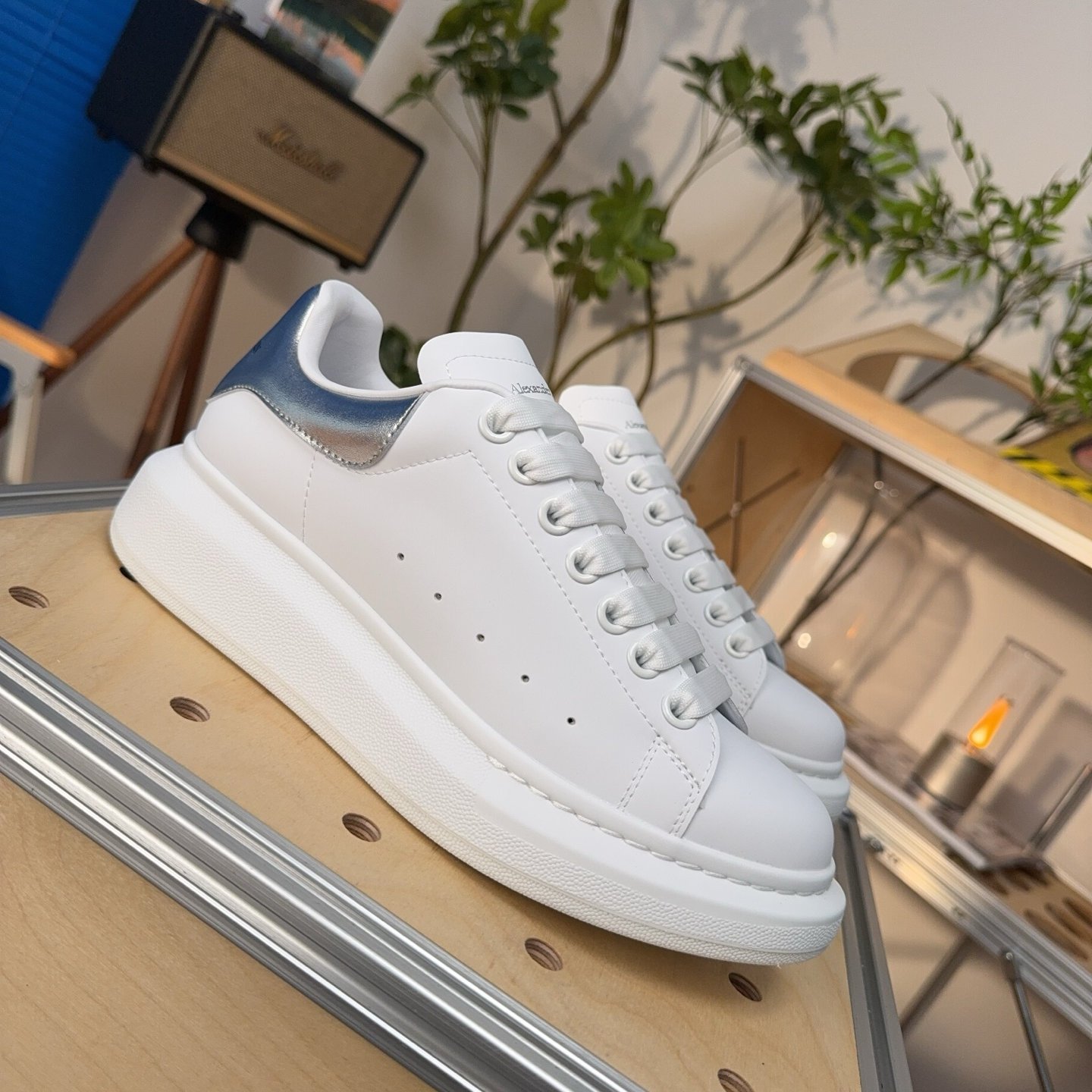 Alexander McQueen Oversized Sneaker 'Silver Classic' - HouseofKickz