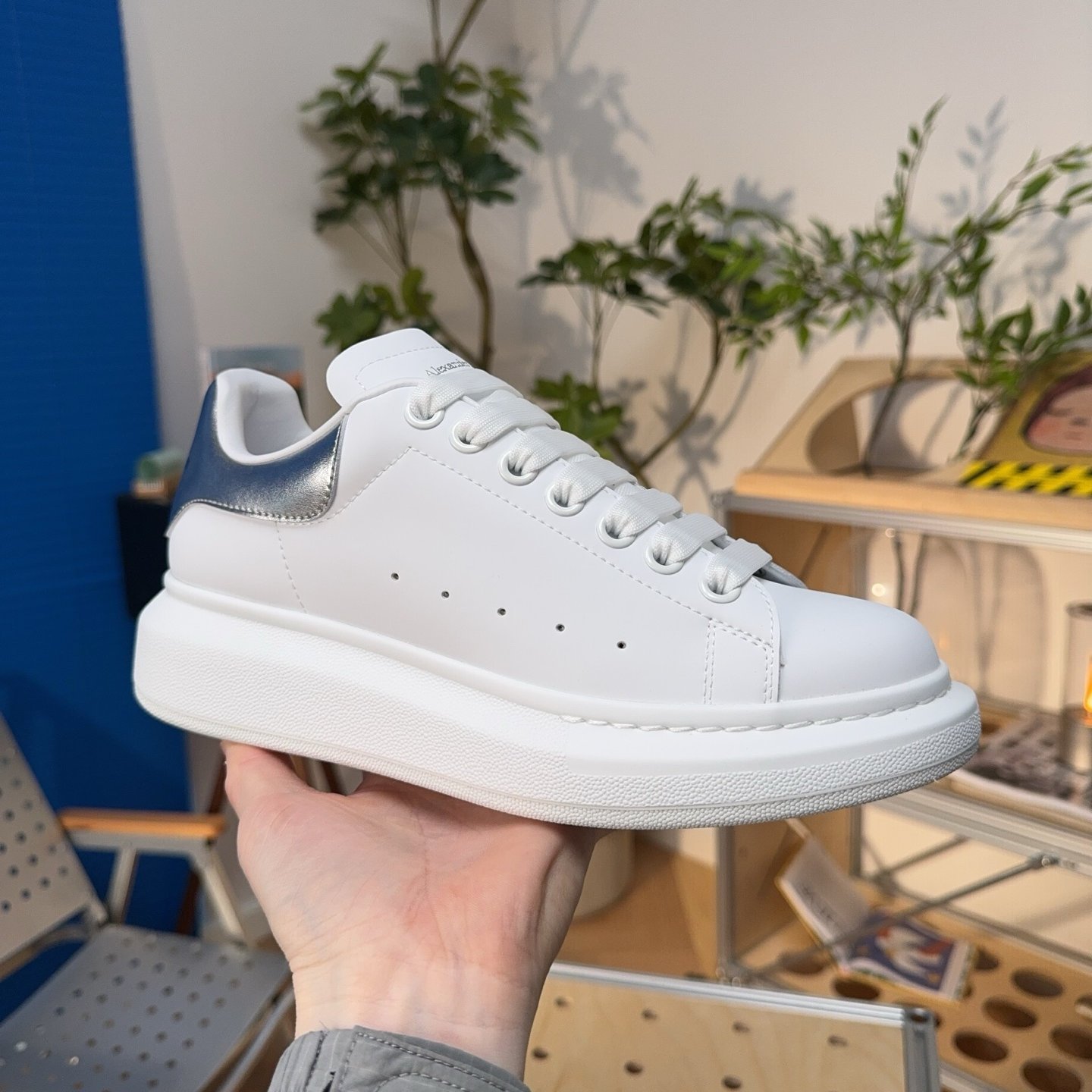 Alexander McQueen Oversized Sneaker 'Silver Classic' - HouseofKickz