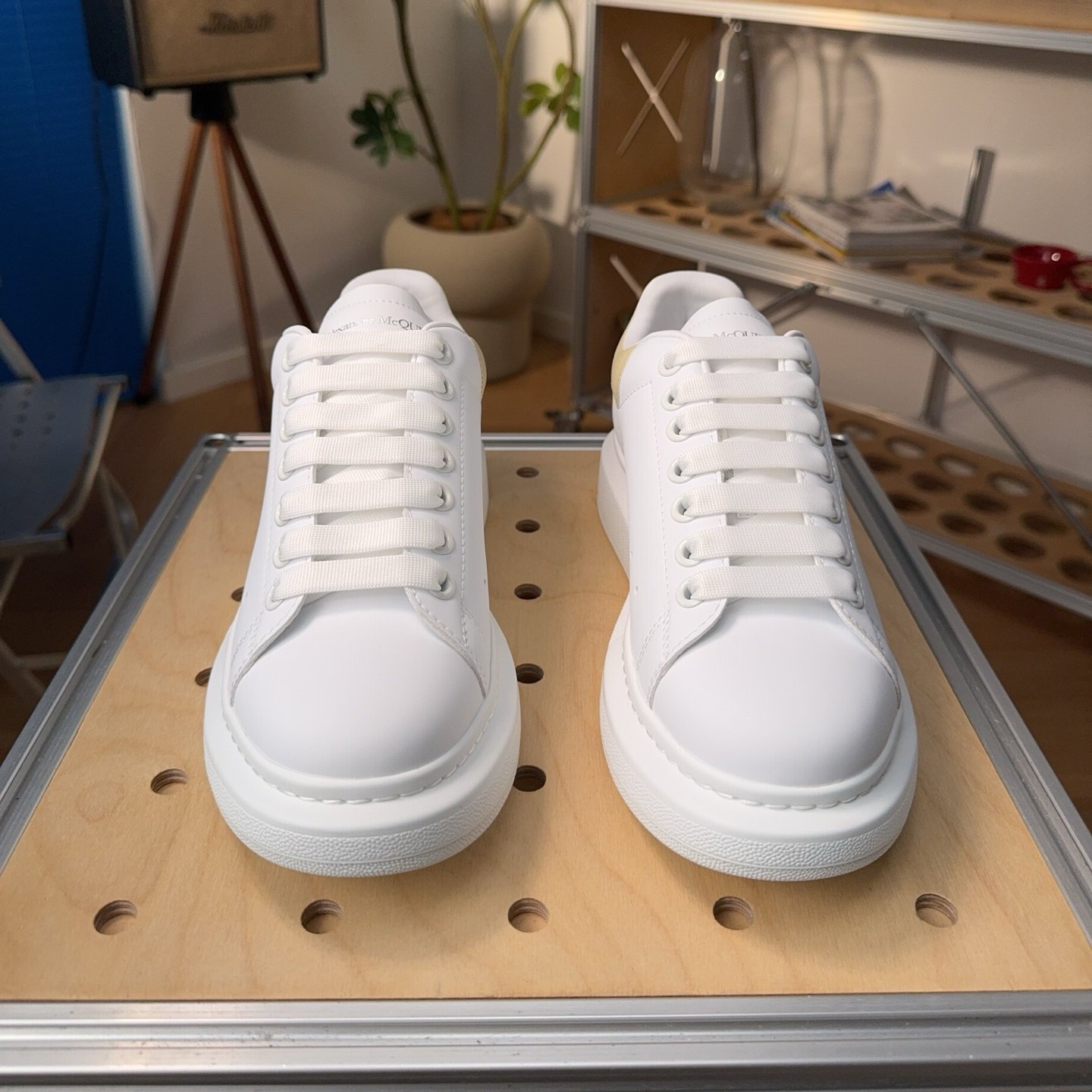 Alexander McQueen Oversized Sneaker 'White Beige' - HouseofKickz