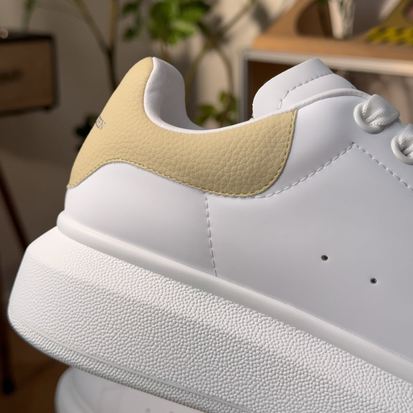 Alexander McQueen Oversized Sneaker 'White Beige' - HouseofKickz