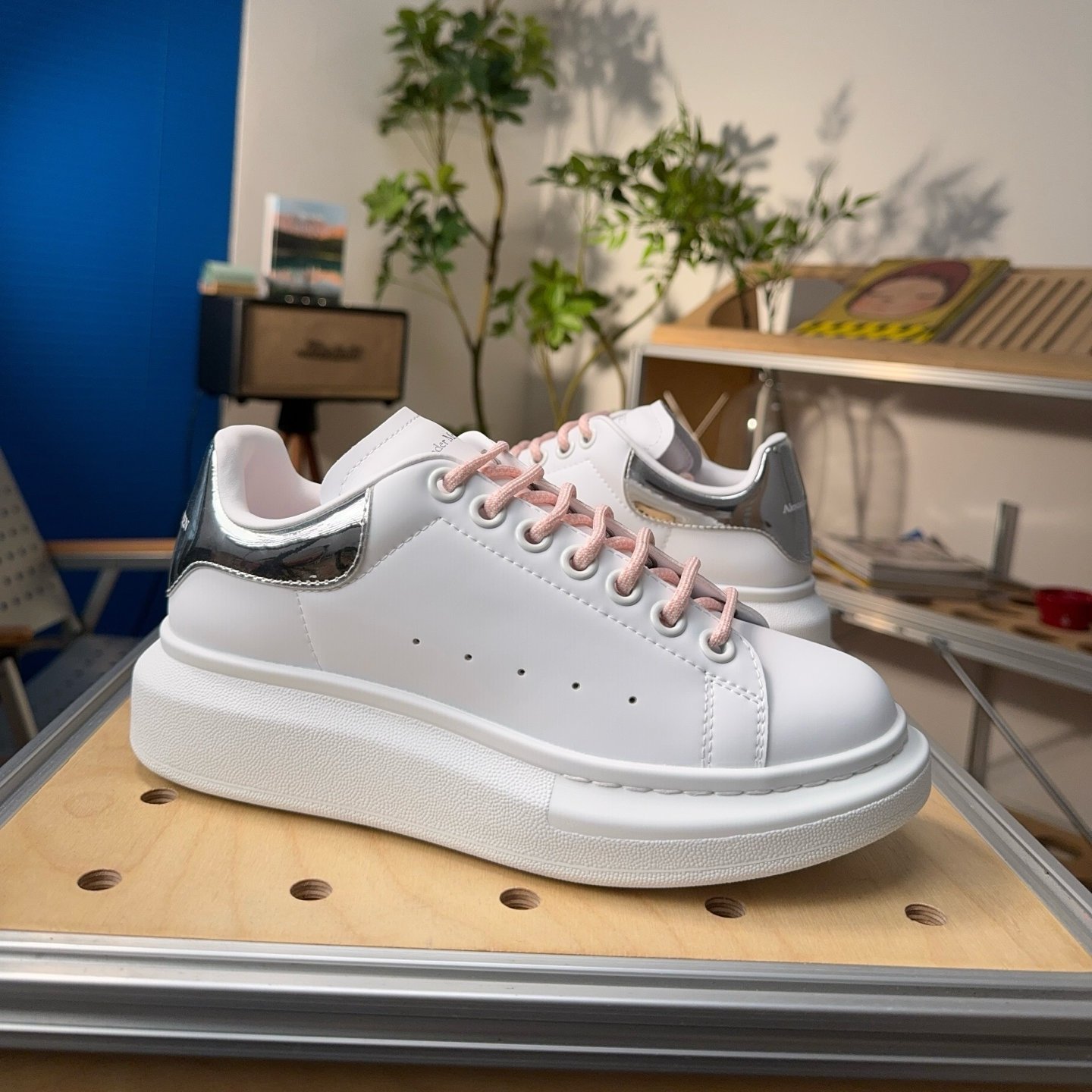 Alexander McQueen Oversized Sneaker 'White Silver Pink' - HouseofKickz