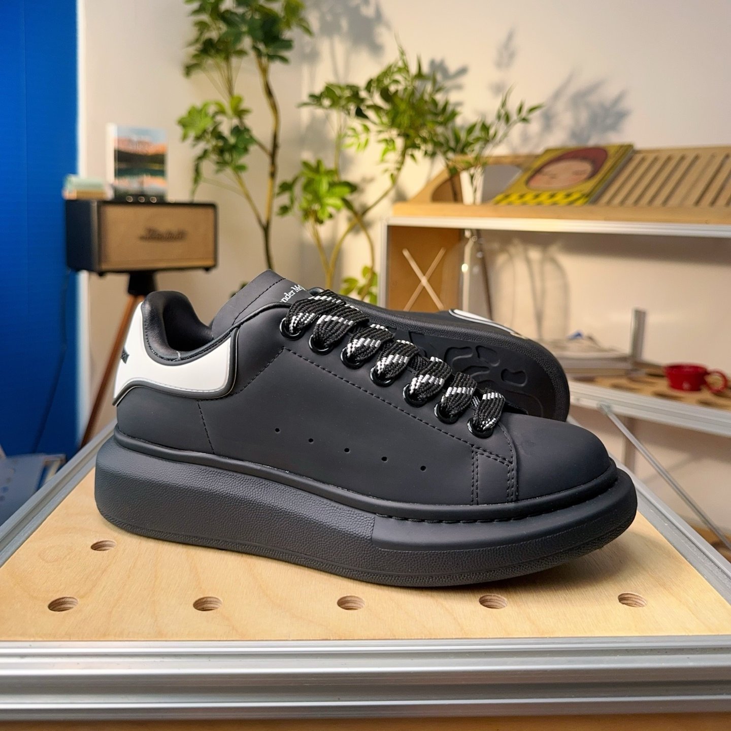 Alexander McQueenOversized Sneaker 'Black' - HouseofKickz