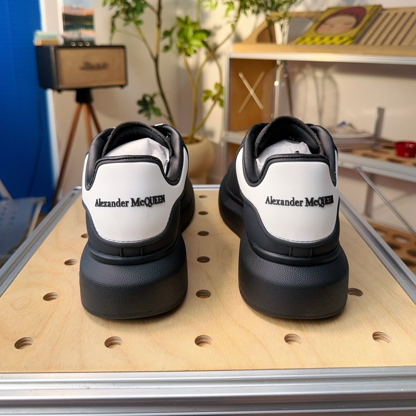 Alexander McQueenOversized Sneaker 'Black' - HouseofKickz